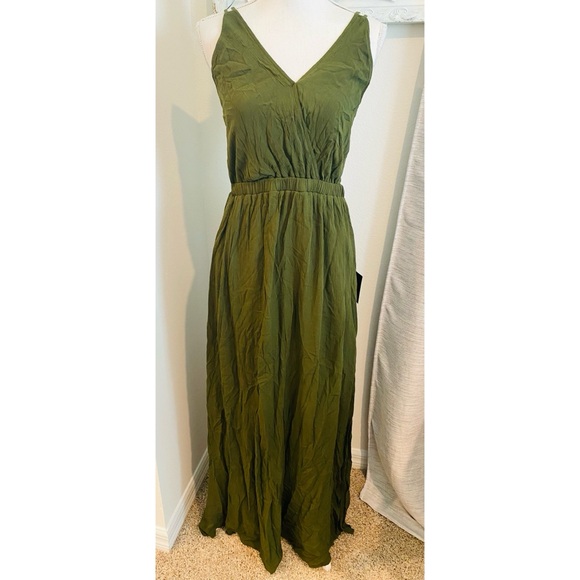 NEW Lulus Maxi Open Back Olive Green Dress - Picture 1 of 8